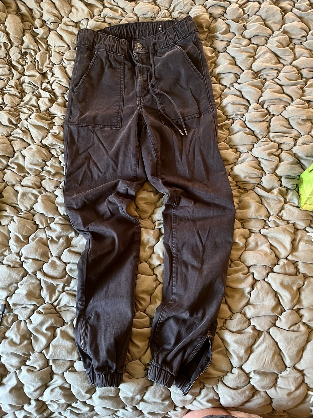 American Eagle Outfitters Dark Gray Drawstring Jogger Pants